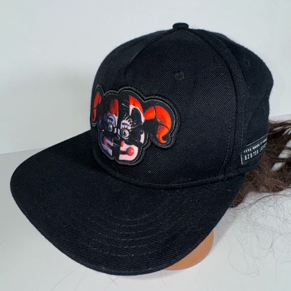 FIVE NIGHTS AT FREDDY'S- SISTER LOCATION- SNAPBACK HAT - Picture 1 of 8